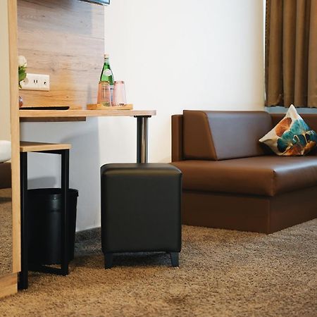 Outlet Hotel 메칭엔 외부 사진