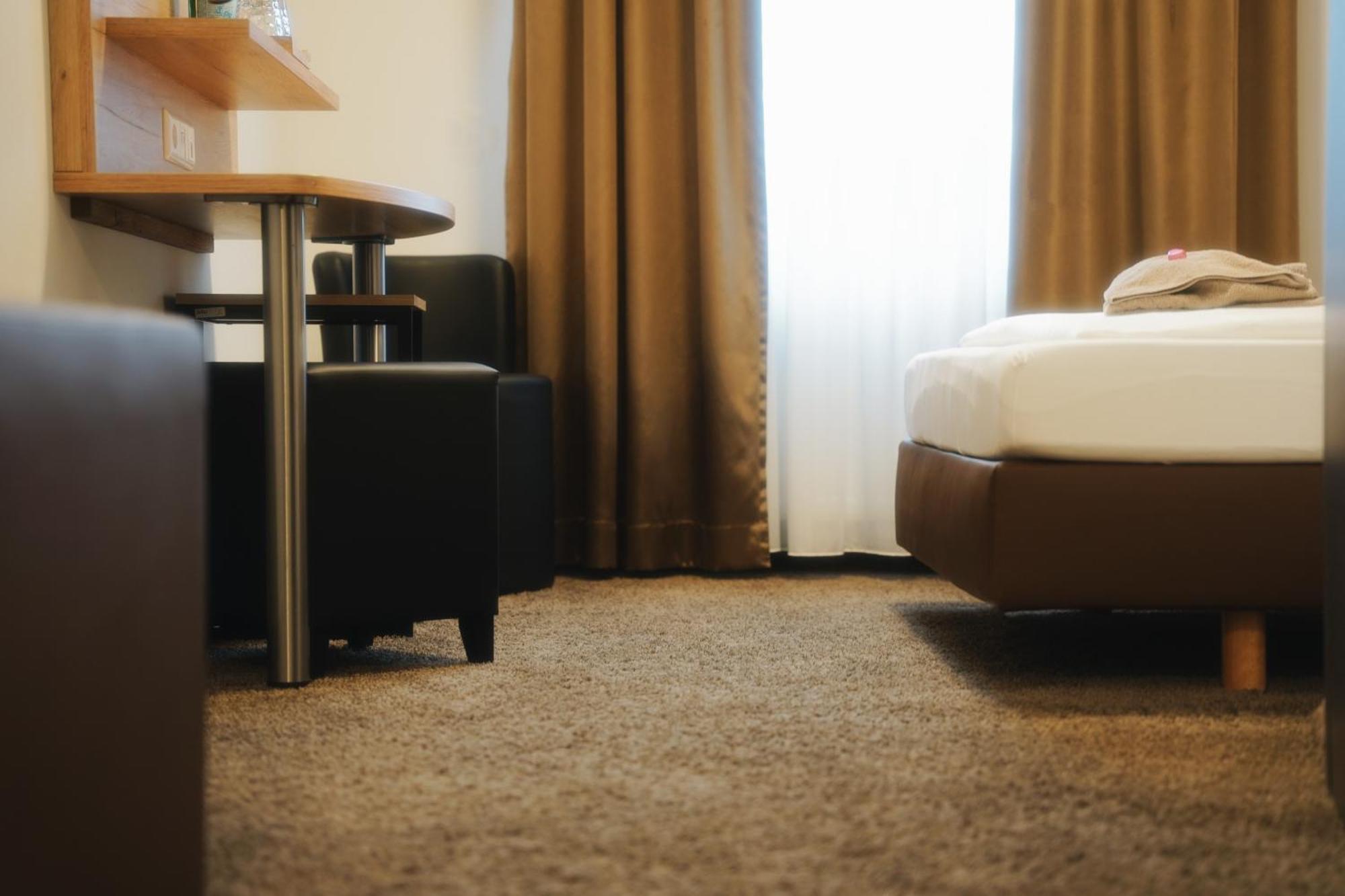 Outlet Hotel 메칭엔 외부 사진
