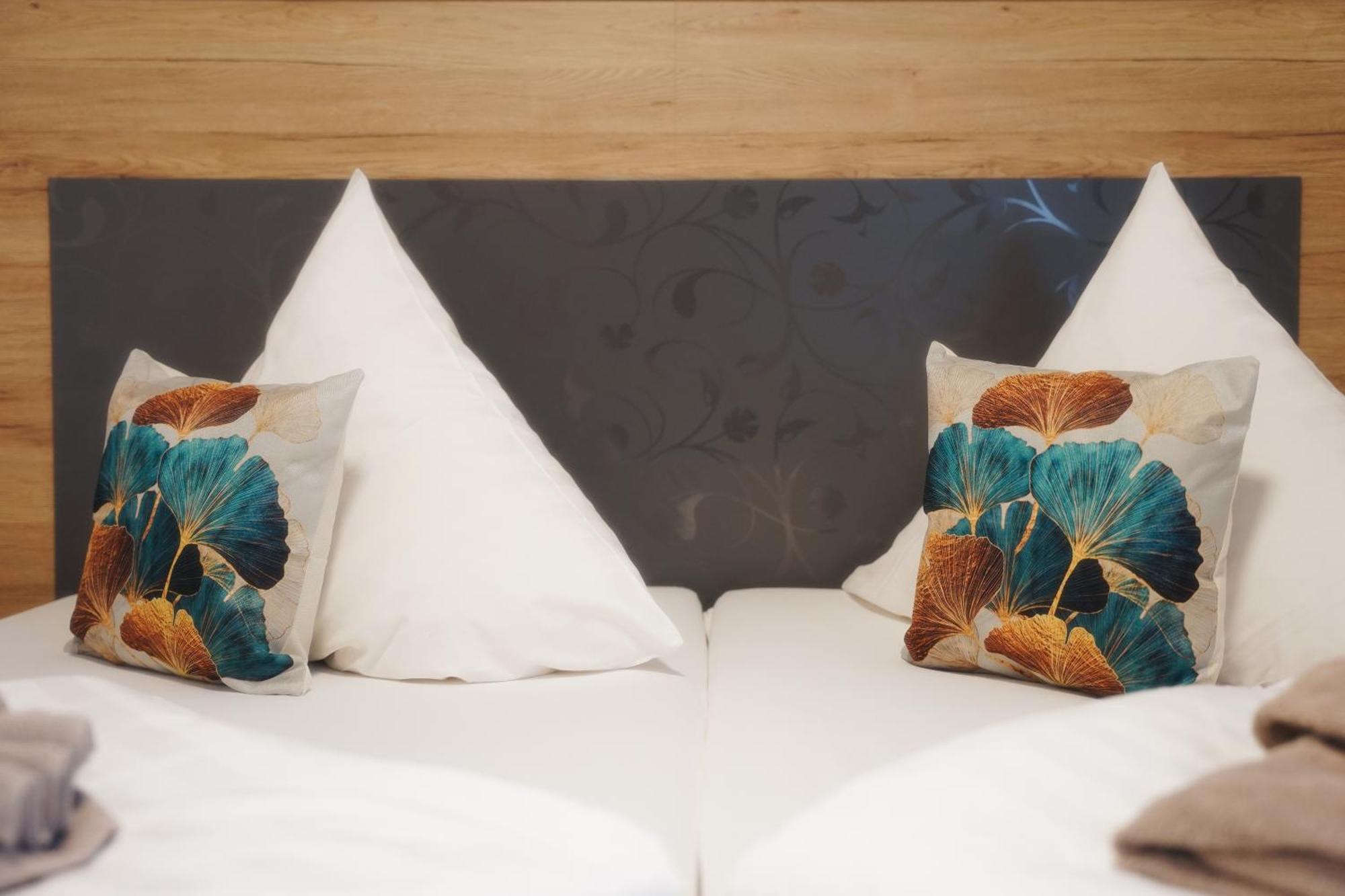 Outlet Hotel 메칭엔 외부 사진