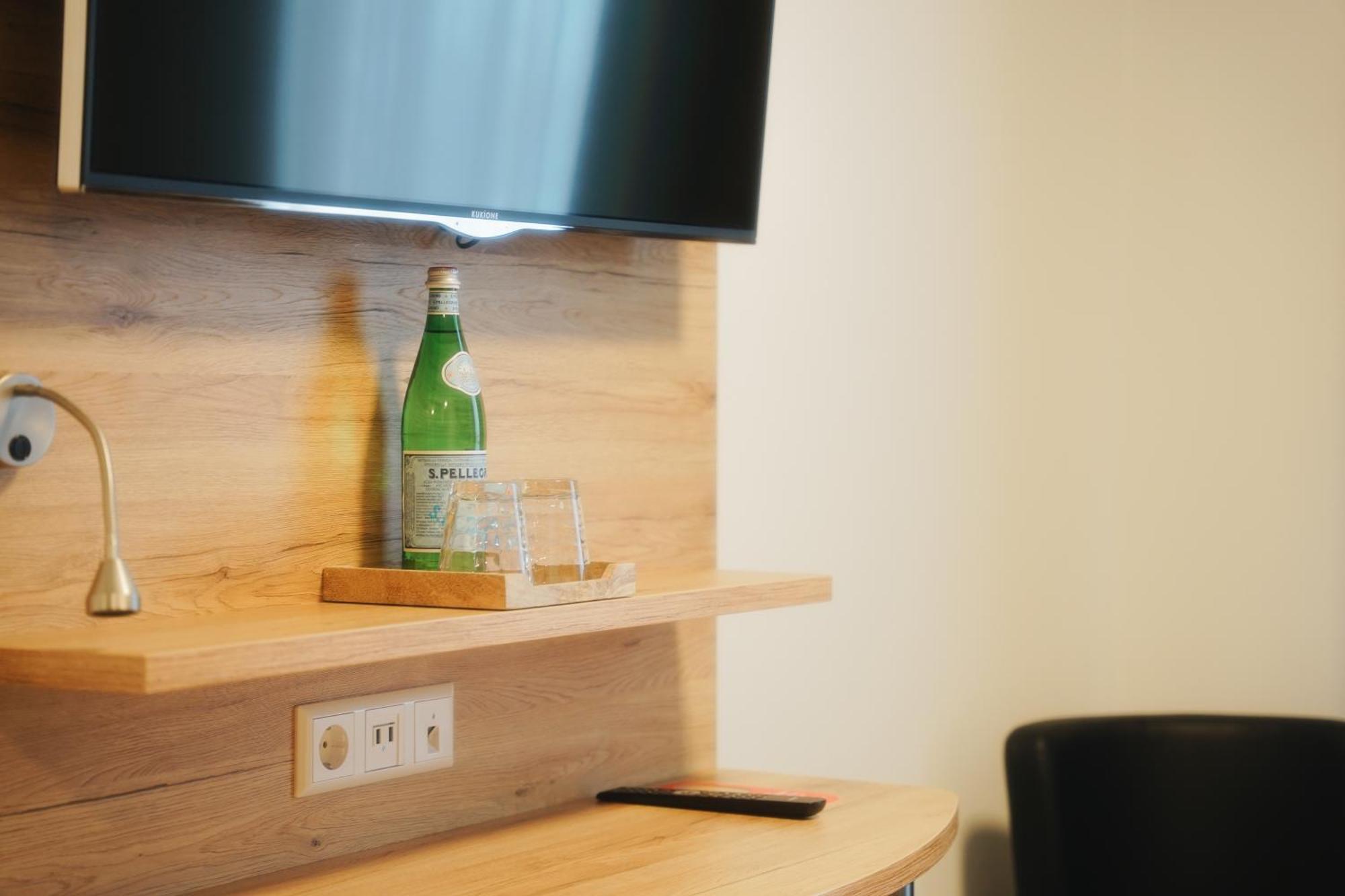 Outlet Hotel 메칭엔 외부 사진